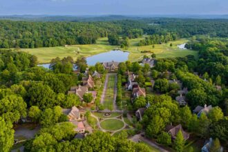 Dit Resort in de Blauwe Ridge Bergen van Georgia heeft zojuist 39 stijlvolle heringerichte cottages geopend.